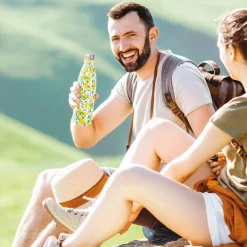 Easy Life Bouteille isotherme de 500 ml dans un coffret cadeau Lemons><noscript><img width=